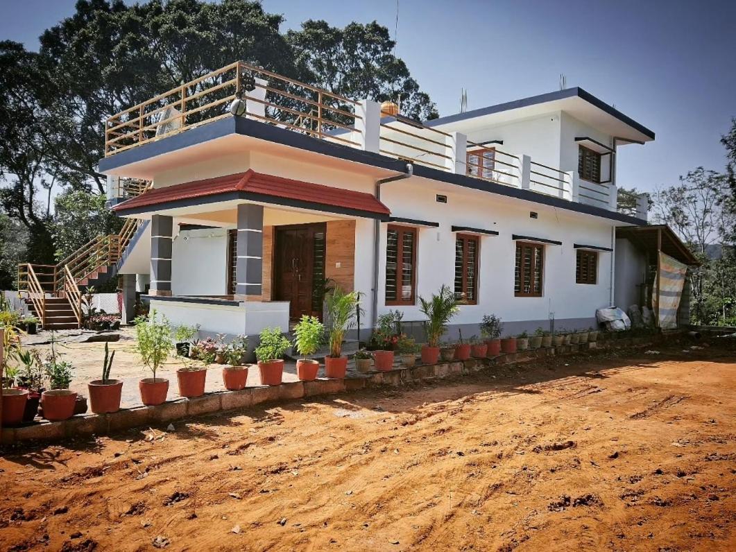 Coorg Teakwood Treasure Homestay Madikeri Exterior photo